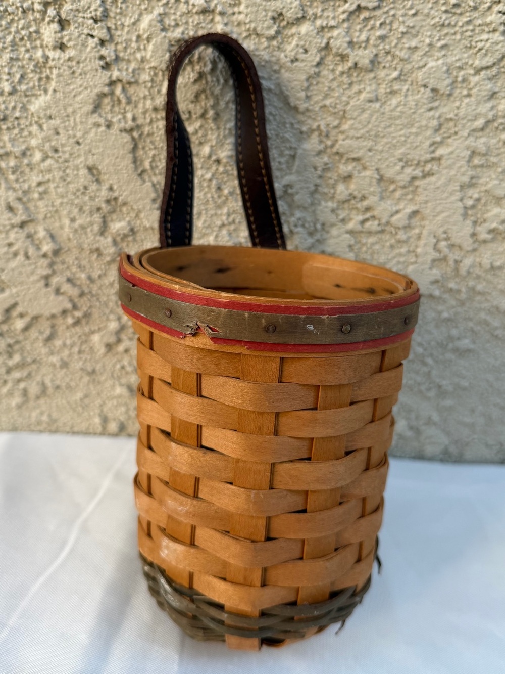 Longaberger Santa's Helper Hanging Basket Gate House Leather Strap Christmas